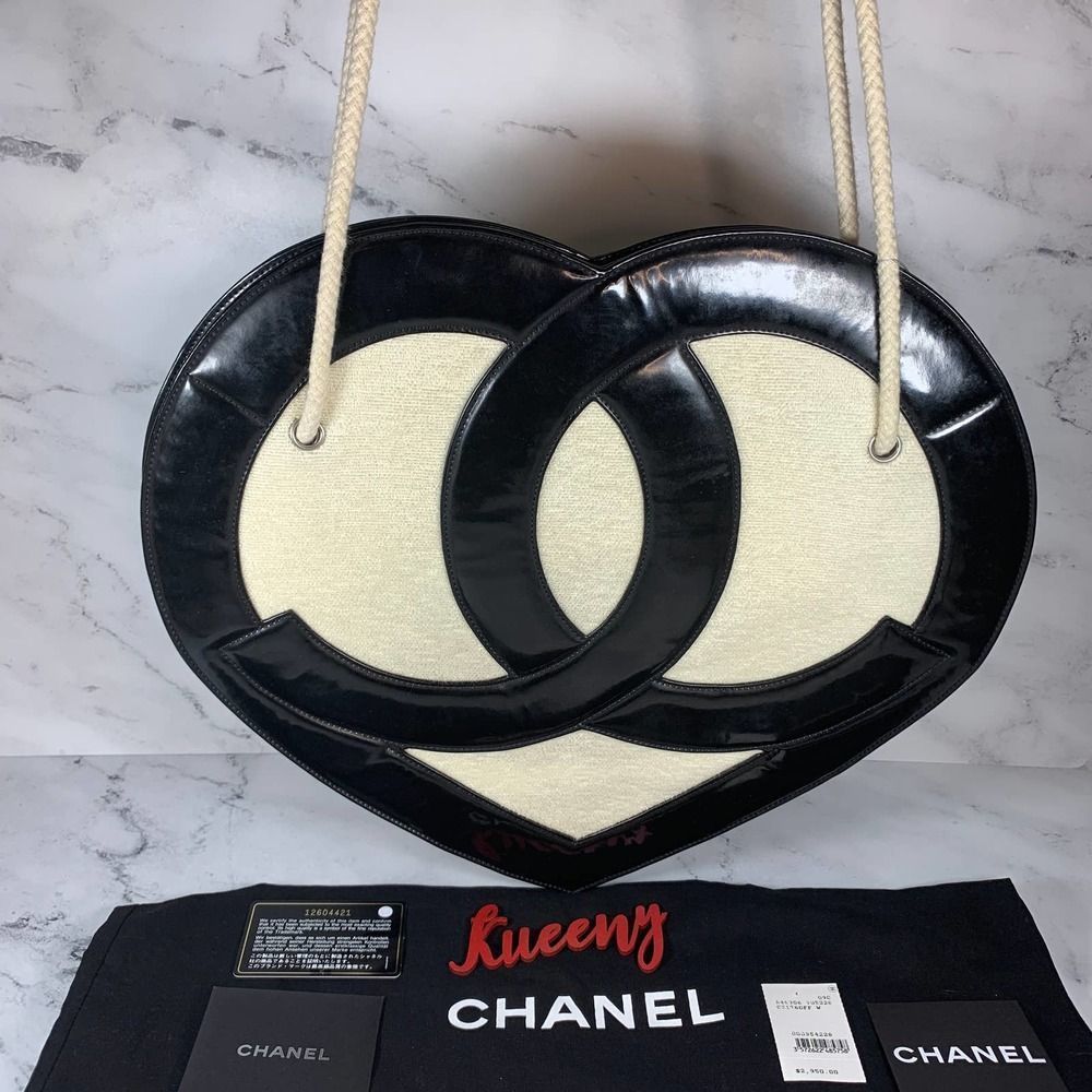 ❌❌ CHANEL 09C Heart Bag CC Patent Terry Ocean Drive Shoulder Handbag Black/White - Picture 15 of 16